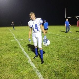 Meet your Posher, Emmit